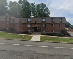 1300 East St Apartments