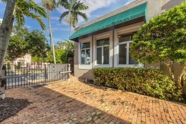 200 Cocoanut Ave in Sarasota, FL - Building Photo - Building Photo