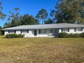 11485 NW 229th St in Starke, FL - Building Photo