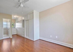 10281 E Bay Harbor Dr in Bay Harbor Islands, FL - Building Photo - Building Photo