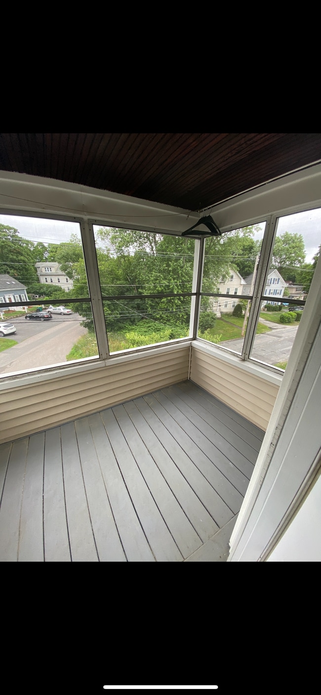 38 Arnold Rd, Unit Apartment3 in North Attleboro, MA - Foto de edificio - Building Photo