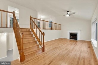307 Raft Cove in Stafford, VA - Foto de edificio - Building Photo