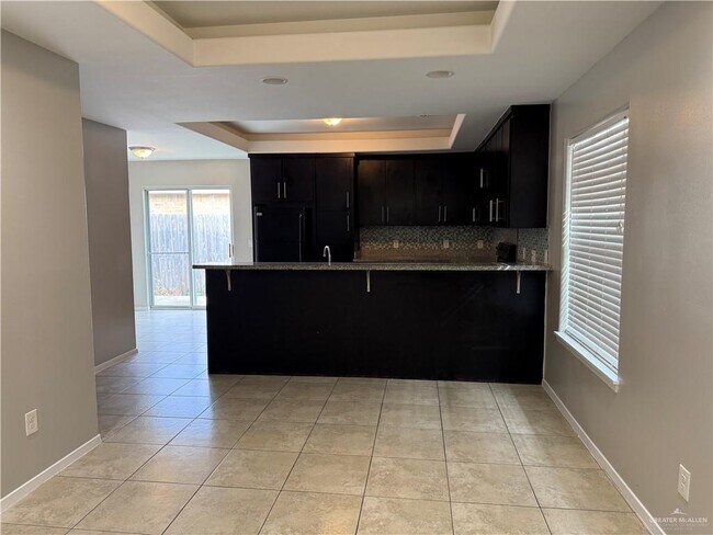 10 W Sarah Evans St in Edinburg, TX - Building Photo - Building Photo