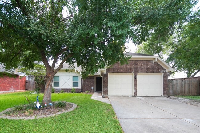 property at 2935 Auburn Dr