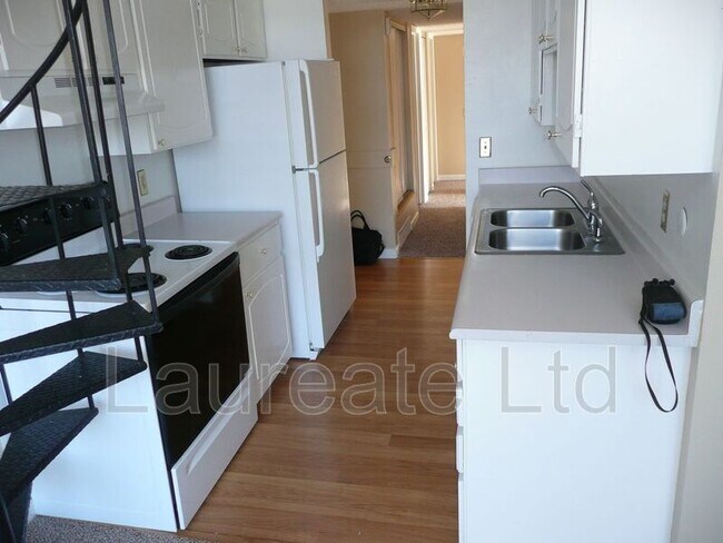 3662 S Granby Way in Aurora, CO - Building Photo - Building Photo