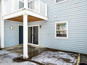 161 Cedarview Ln in Watervliet, NY - Building Photo - Building Photo