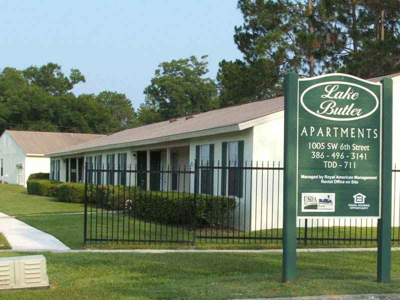 Lake Butler Apartments in Lake Butler, FL - Building Photo