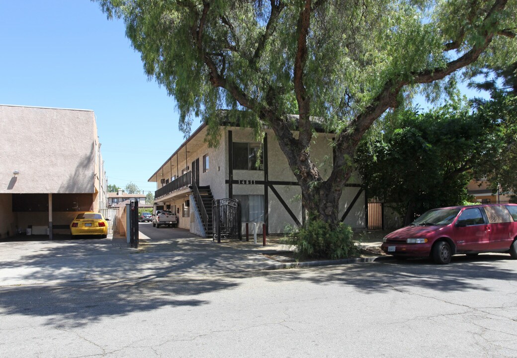 14811 Friar St in Van Nuys, CA - Building Photo