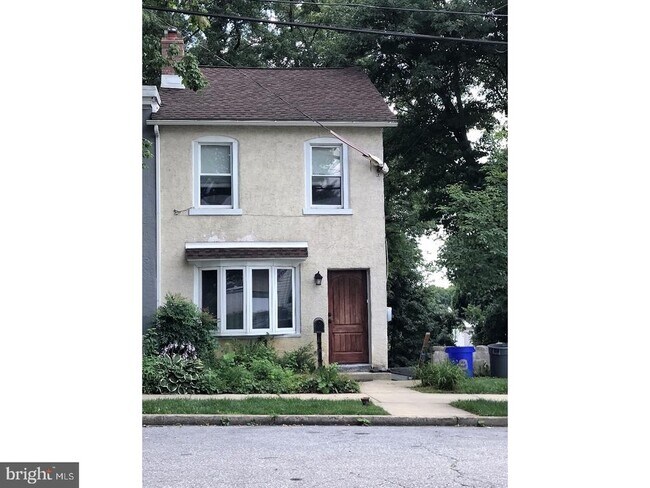 317 W 4th Ave in Conshohocken, PA - Building Photo - Building Photo