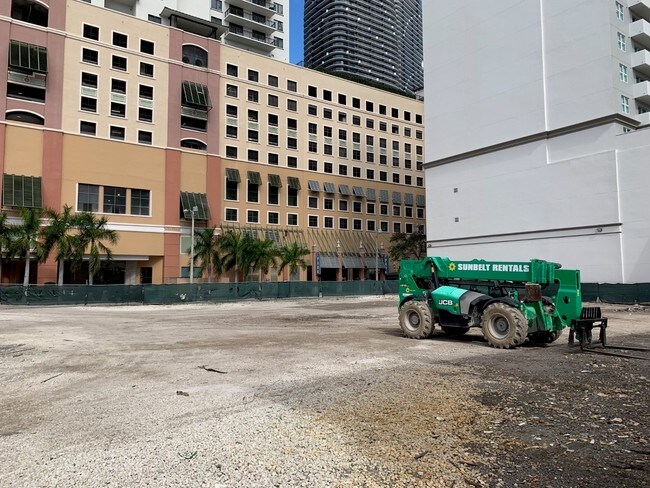 Arquitectonica in Miami, FL - Foto de edificio - Building Photo