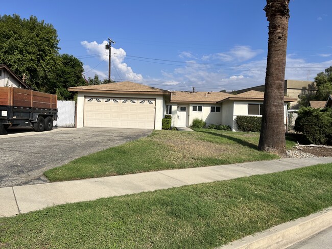 property at 1020 S Farber Ave