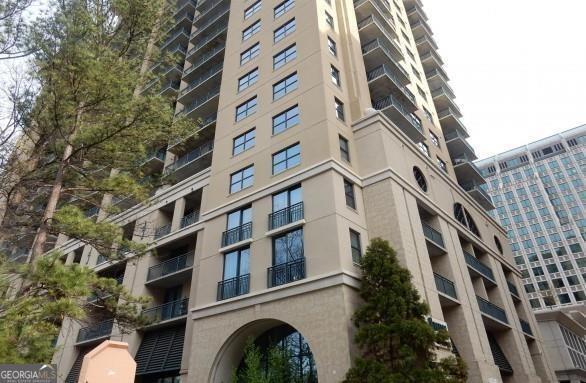 property at 3040 Peachtree Rd NW