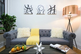 1567 York Ave in New York, NY - Building Photo