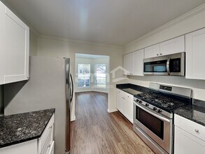 16977 Scenic Knoll in Conroe, TX - Building Photo - Building Photo