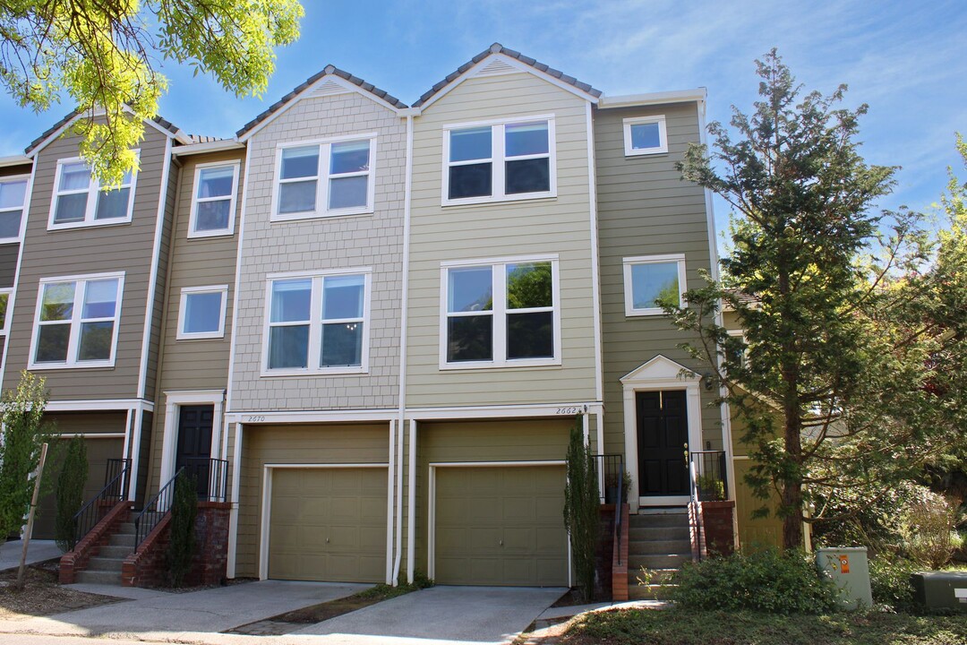 2670 NW Kennedy Ct in Portland, OR - Building Photo