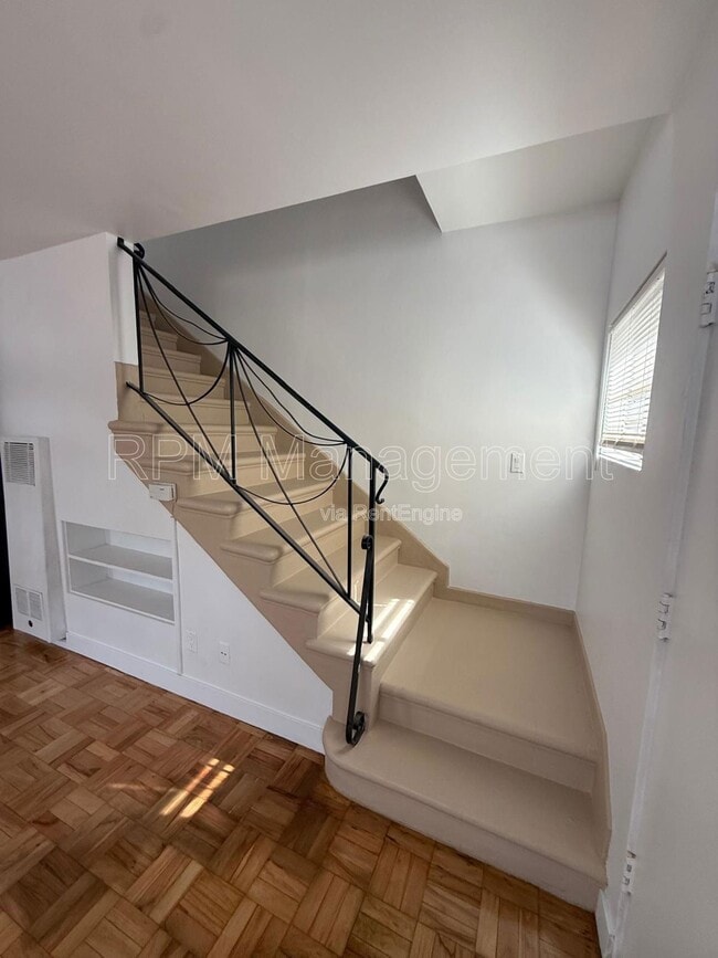 14522 Gault St in Los Angeles, CA - Building Photo - Building Photo