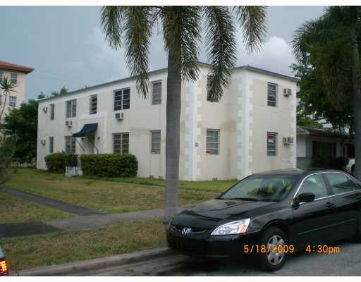 20 Santillane Ave in Coral Gables, FL - Building Photo - Building Photo