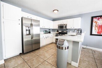 3833 Via Lucia Dr in Las Vegas, NV - Building Photo - Building Photo