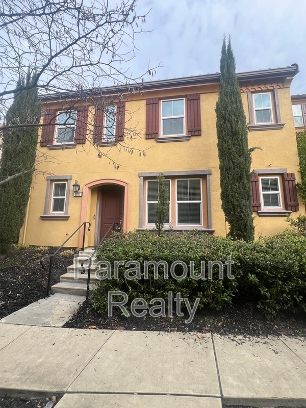 property at 3203 Vittoria Loop