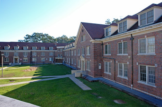 Truth Hall in Tallahassee, FL - Building Photo - Building Photo