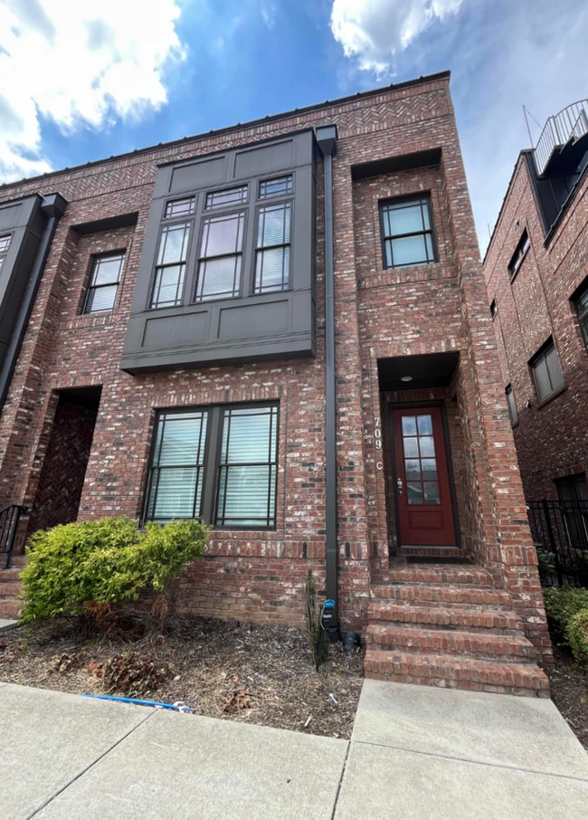 property at 709 26th Ave N