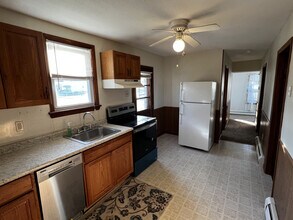 302 E Howard St in Stowe, PA - Foto de edificio - Building Photo