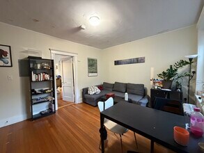 463 Commonwealth Ave, Unit 25A in Boston, MA - Foto de edificio - Building Photo