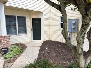 162 Lindfield Cir in Macungie, PA - Building Photo - Building Photo