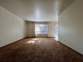 3614 Fairbanks Ave in Yakima, WA - Building Photo - Building Photo
