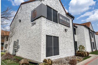 Bella Via in Fort Worth, TX - Foto de edificio - Building Photo