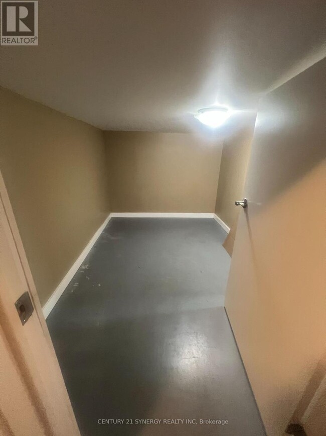 2226-2226 Pagé Rd