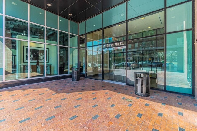 3100 W 7th St in Fort Worth, TX - Building Photo - Building Photo