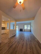 17 Springhill Dr, Unit 17 in Morris Plains, NJ - Building Photo - Building Photo