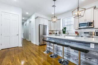 1812 Martin Luther King Jr Blvd in New Orleans, LA - Building Photo - Building Photo