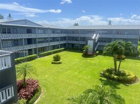 155 Suffolk F in Boca Raton, FL - Building Photo