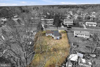 4 Coville Dr in Pemberton Township, NJ - Building Photo - Building Photo