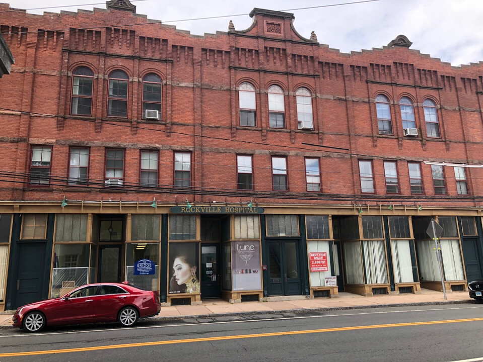 Fitch Block Apartments in Vernon, CT - Foto de edificio