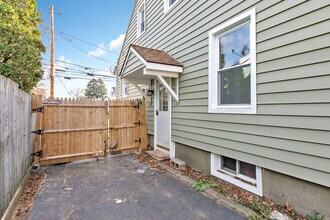 870 Thorme St in Bridgeport, CT - Building Photo - Building Photo