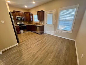 9921 Landry Dr in Barling, AR - Building Photo - Building Photo