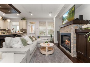 17394 2ND in Surrey, BC - Building Photo - Building Photo