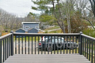 580 Fairview Rd in Asheville, NC - Building Photo - Building Photo