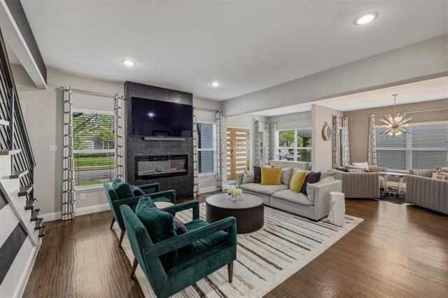 property at 5914 Goodwin Ave