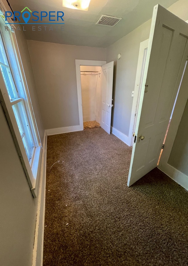 property at 828 Chippewa St