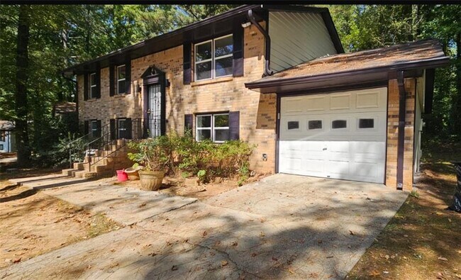 property at 1524 Walnut Ridge Ct