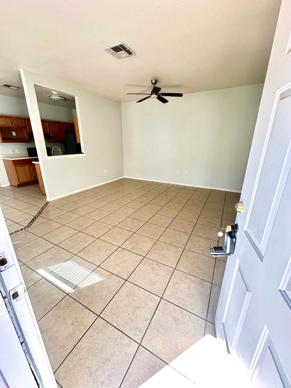 15315 Kamary Ln in San Antonio, TX - Foto de edificio - Building Photo