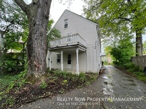 3638 Glencairn Rd in Shaker Heights, OH - Building Photo - Building Photo