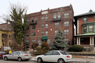 4529 Spruce Street Apartments