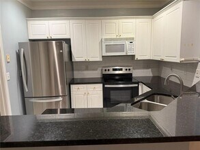 2400 Cumberland Pkwy SE, Unit 116 in Atlanta, GA - Building Photo - Building Photo