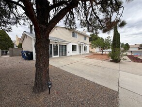 5901 Hayes Dr NW in Albuquerque, NM - Building Photo - Building Photo