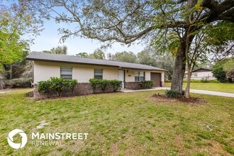 261 Dogwood Ave in Orange City, FL - Foto de edificio - Building Photo